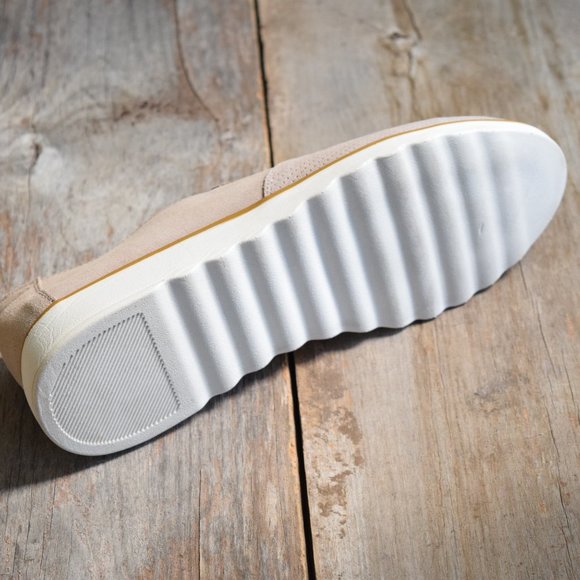 Leather Slip On Shoes | Sneaker | Size 9 Womens Shoe | Casual Shoes | Leather - Picture 10 of 11